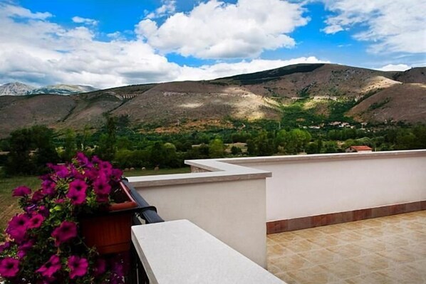 Balcony - Il Poggio Dei Pettirossi (Pettorano sul Gizio)