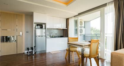 Sea Breeze Apartment@Sriracha Chonburi
