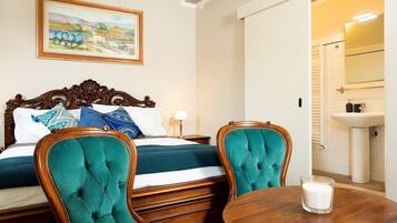 Zimmersafe, individuell dekoriert, individuell eingerichtet