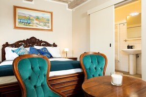 In-room safe, individually decorated, individually furnished, desk