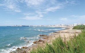 Beach nearby - Amazing home in Olonne sur Mer with WiFi (Olonne sur Mer)