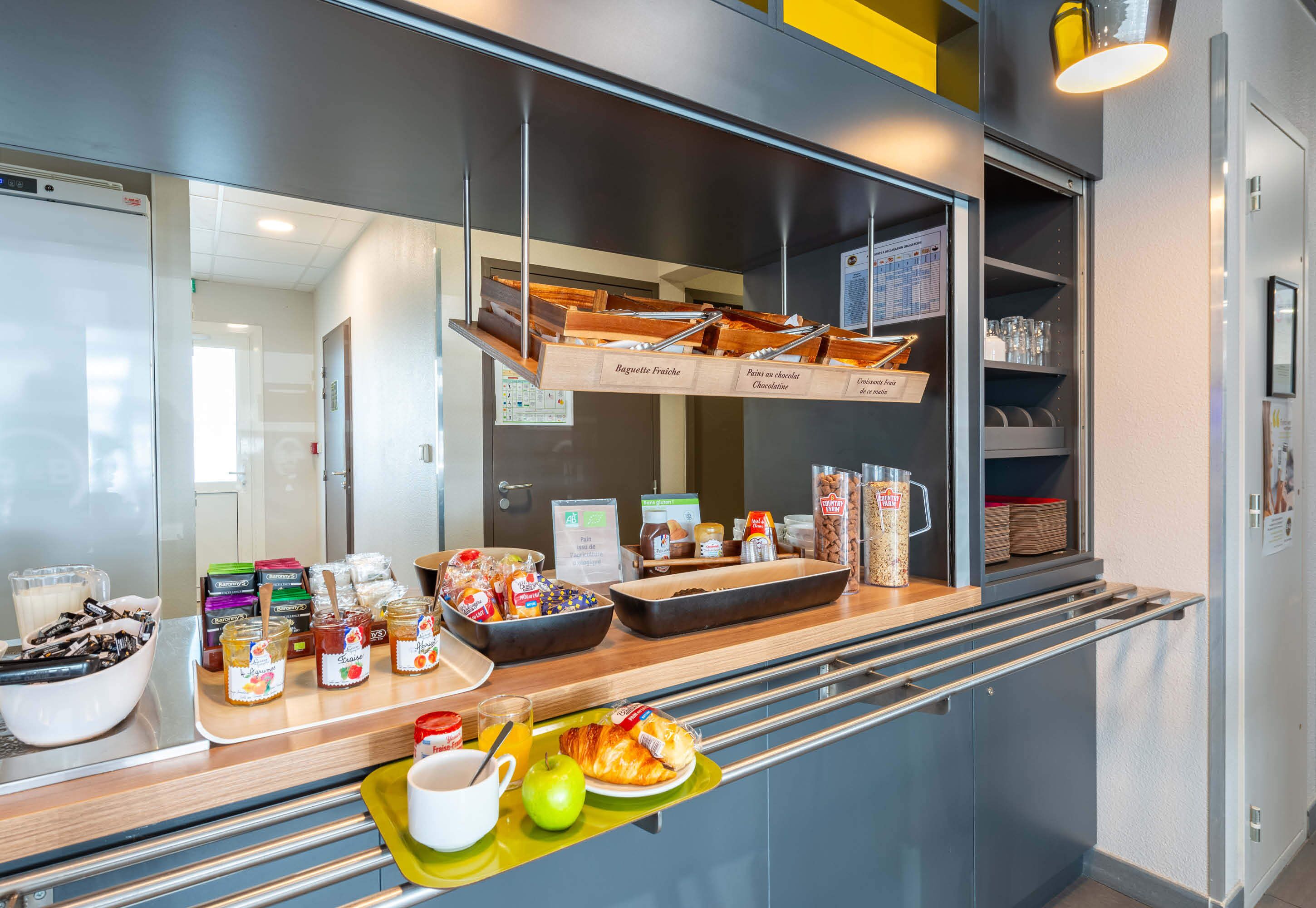 每日供应自助式早餐（需付费）