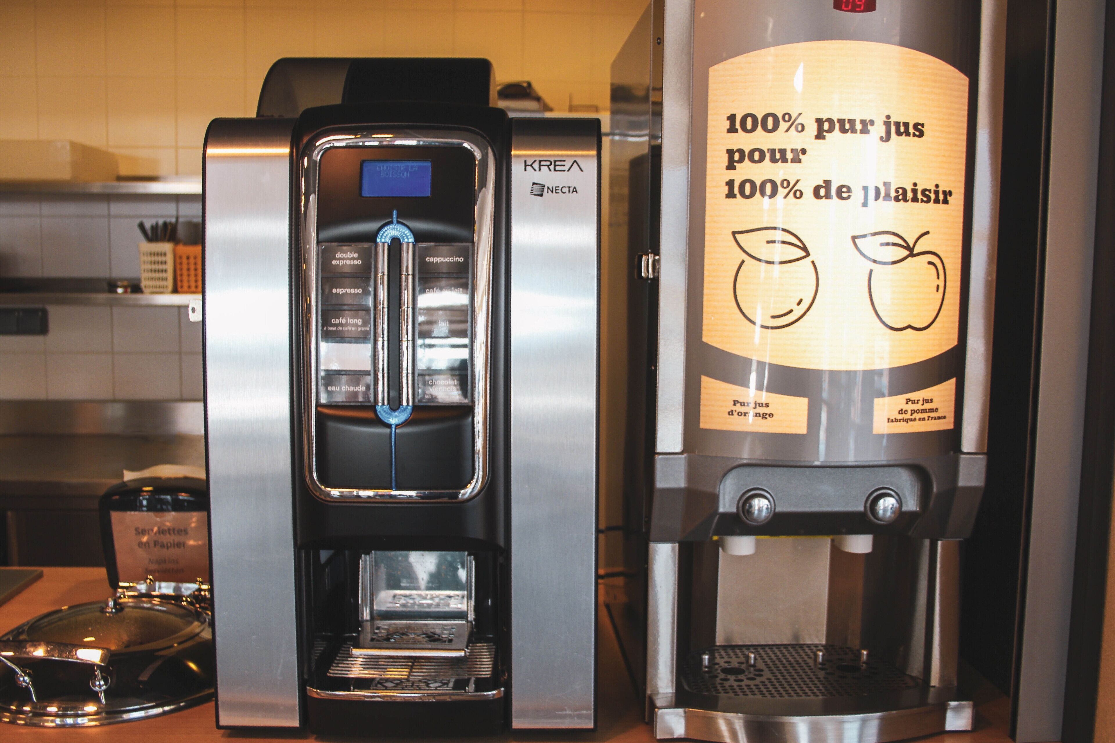 daily buffet breakfast for a fee