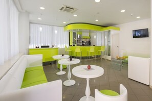 Free daily buffet breakfast - Hotel Scarlet (Rimini)