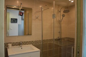 Dusche, Haartrockner