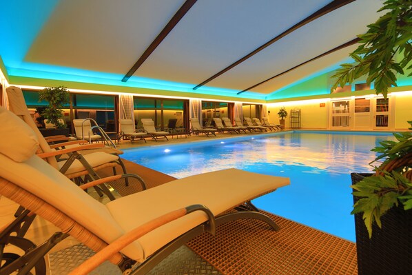 ボディ トリートメント、ボディラップ、ボディスクラブ、フェイシャル トリートメント、マッサージ / トリートメント ルーム