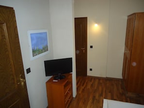 Wifi gratis y ropa de cama