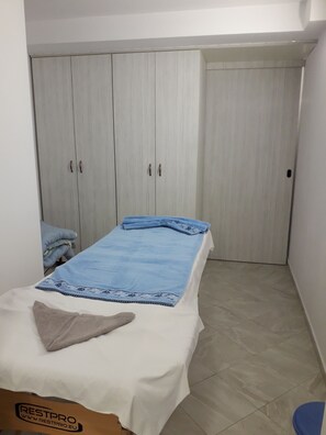 Deep-tissue massages, prenatal massages, sports massages, massages - Sagittarius Apartment (Kyustendil)