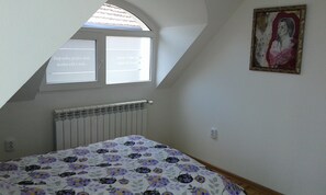 Deluxe Apartment, 2 Bedrooms, City View | In-room safe, desk, soundproofing, iron/ironing board - Sagittarius Apartment (Kyustendil)