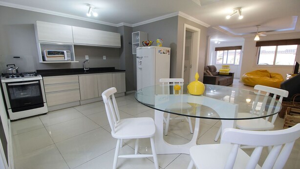 House | Private kitchen | Fridge, microwave, oven, stovetop