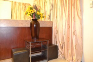 Reception hall - Jasper Guest House (Selebi-Phikwe)