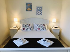 Superior Room, 1 King Bed | Premium bedding, down duvets, memory-foam beds, in-room safe