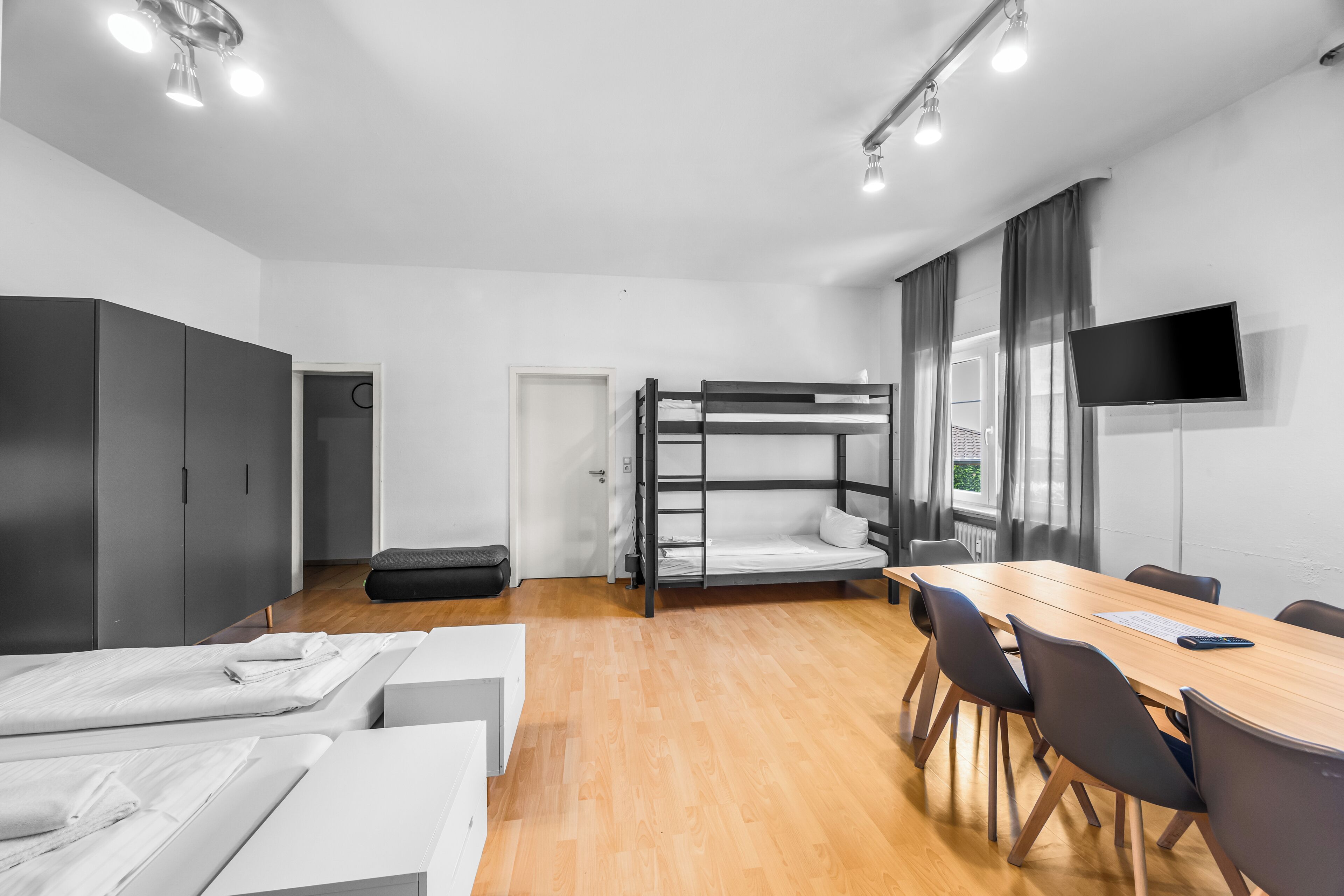 Apartment, Mehrere Betten | Schreibtisch, Verdunkelungsvorhänge, Babybetten, Zustellbetten