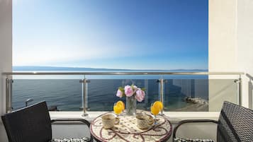 Exclusive Apartment, Sea View | Balcony