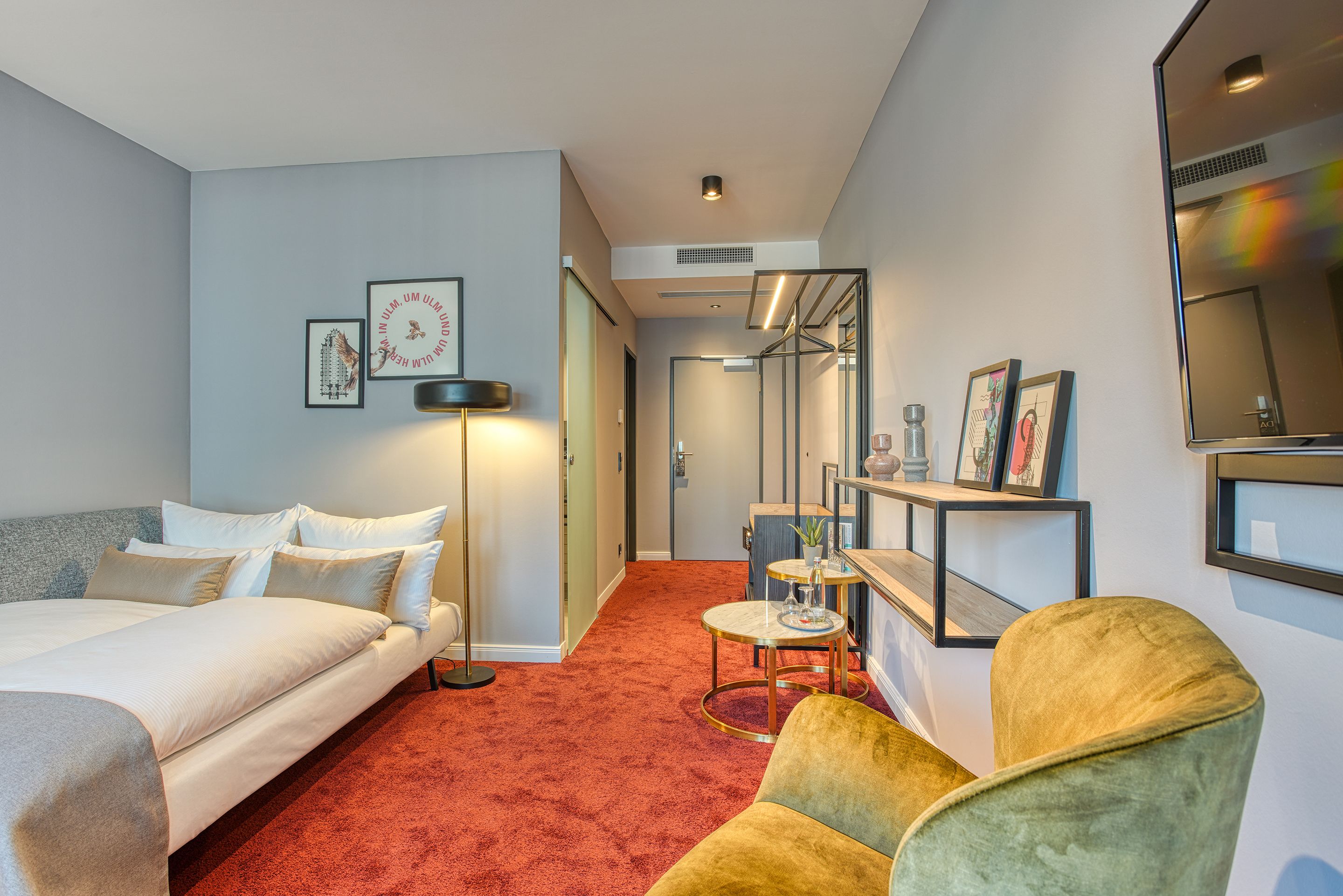 in-room safe, desk, laptop workspace, blackout curtains