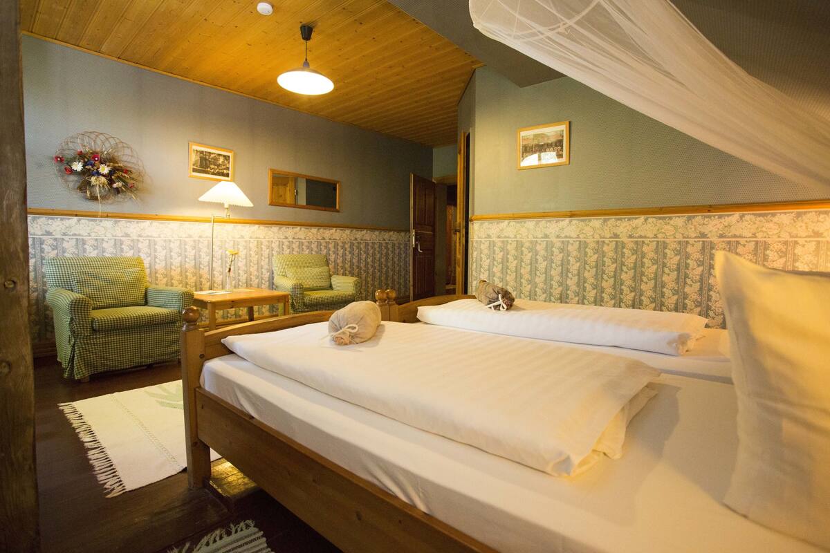 room (große kolonistenzimmer) | 1 bedroom, desk, free wifi, bed sheets