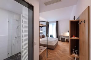 Business kamer (Eco L) | Een bureau, gratis wifi, beddengoed