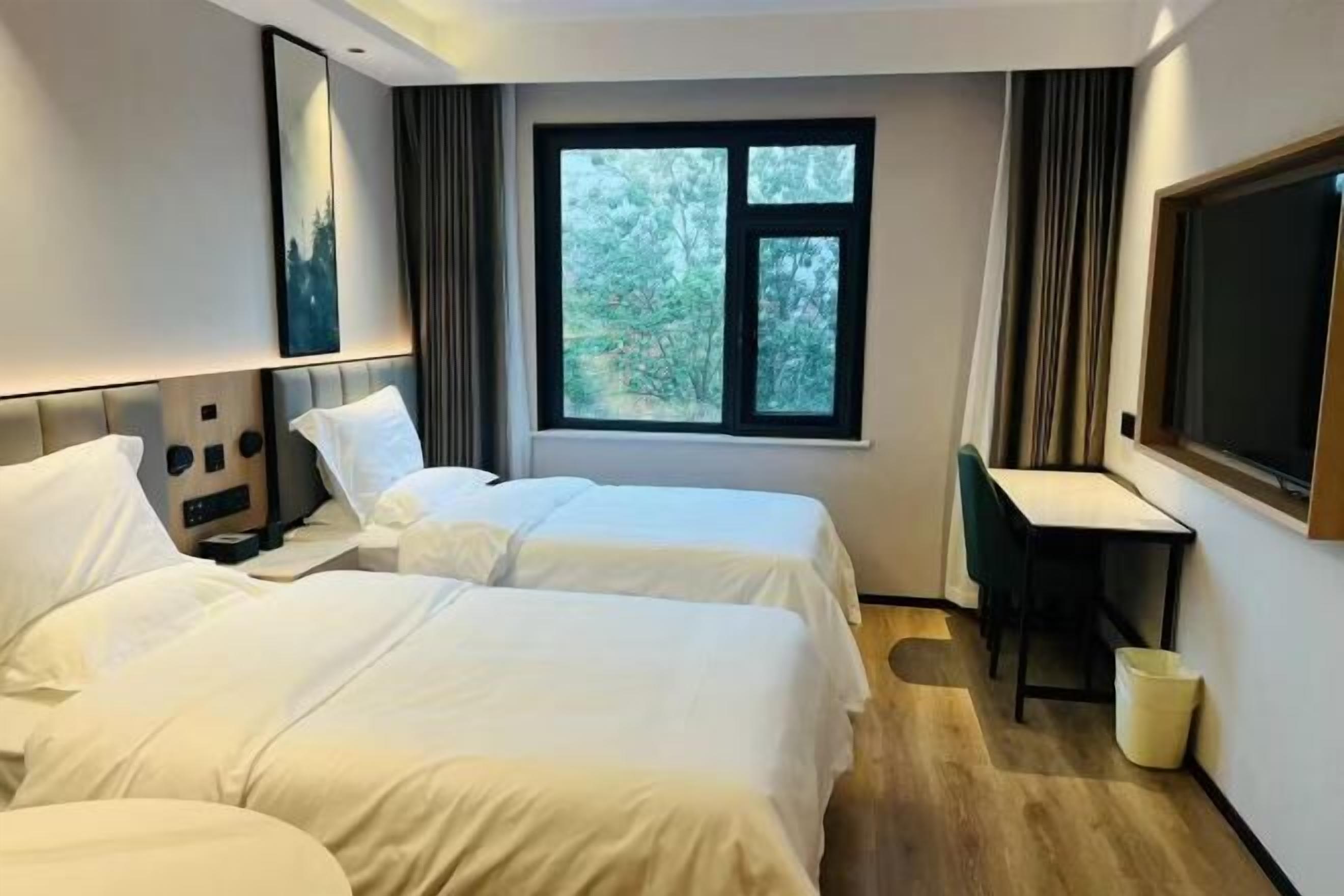 In-room safe, free WiFi