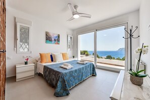 6 bedrooms, iron/ironing board, free WiFi, bed sheets - villa for rent in Benissa ARC for 12, private pool and sea view (Benissa)