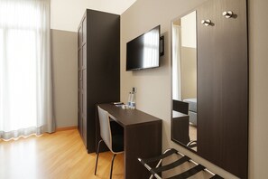 Chambre Deluxe, 1 grand lit, vue ville