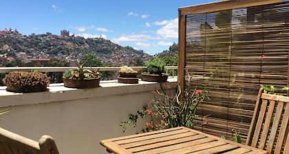 Tana-Jacaranda - Hostel