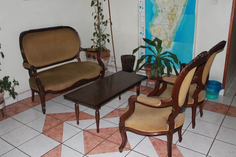 Tana-Jacaranda Hotel by null