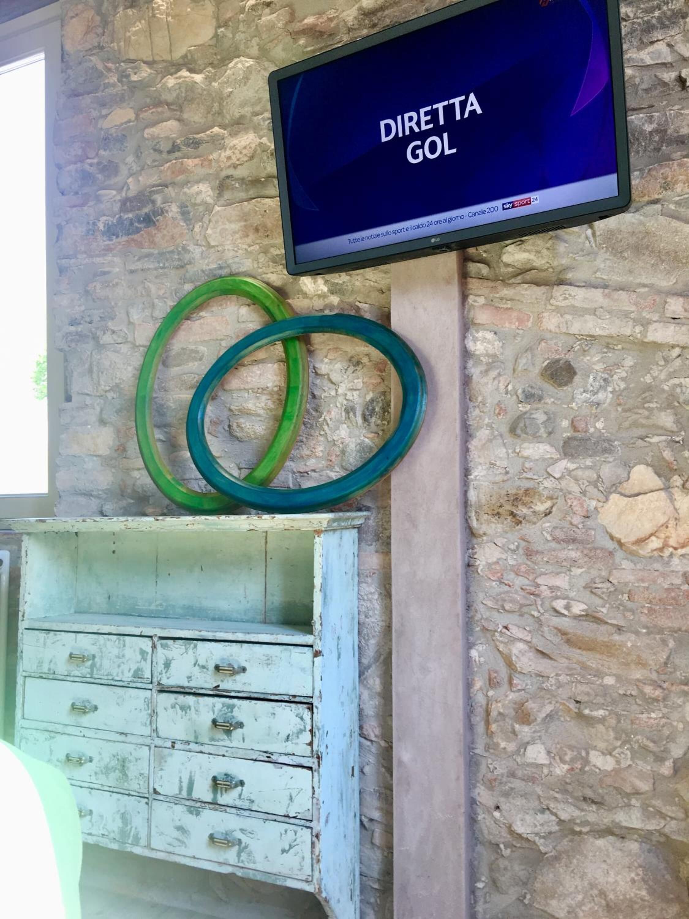 Foto - Inside the Wall