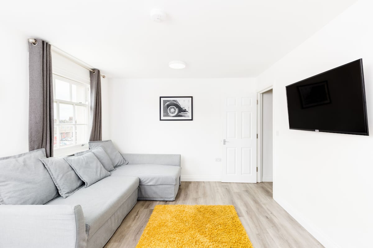 Apartment 8 - Family | Oppholdsområde | TV