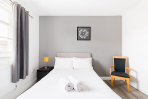 Apartment 5 - family