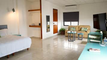 Junior Suite | Hochwertige Bettwaren, Daunenbettdecken, Verdunkelungsvorhänge