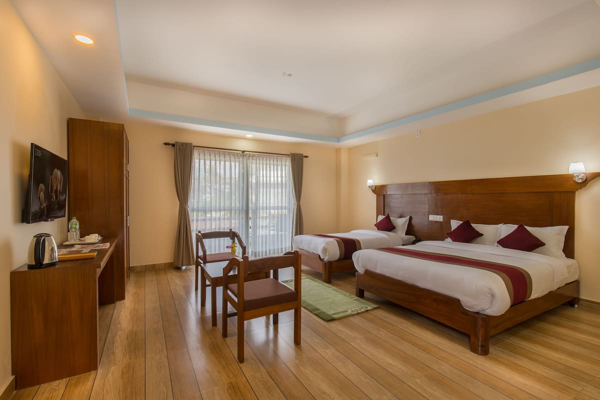 1 bedroom, premium bedding, in-room safe, desk