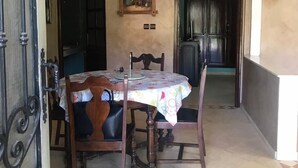 Unclassified image, 4 of 21, button - Villa Ikram (Tiout)