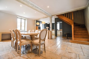 Comfort House, 5 Bedrooms, Private Pool, Pool View | Living area