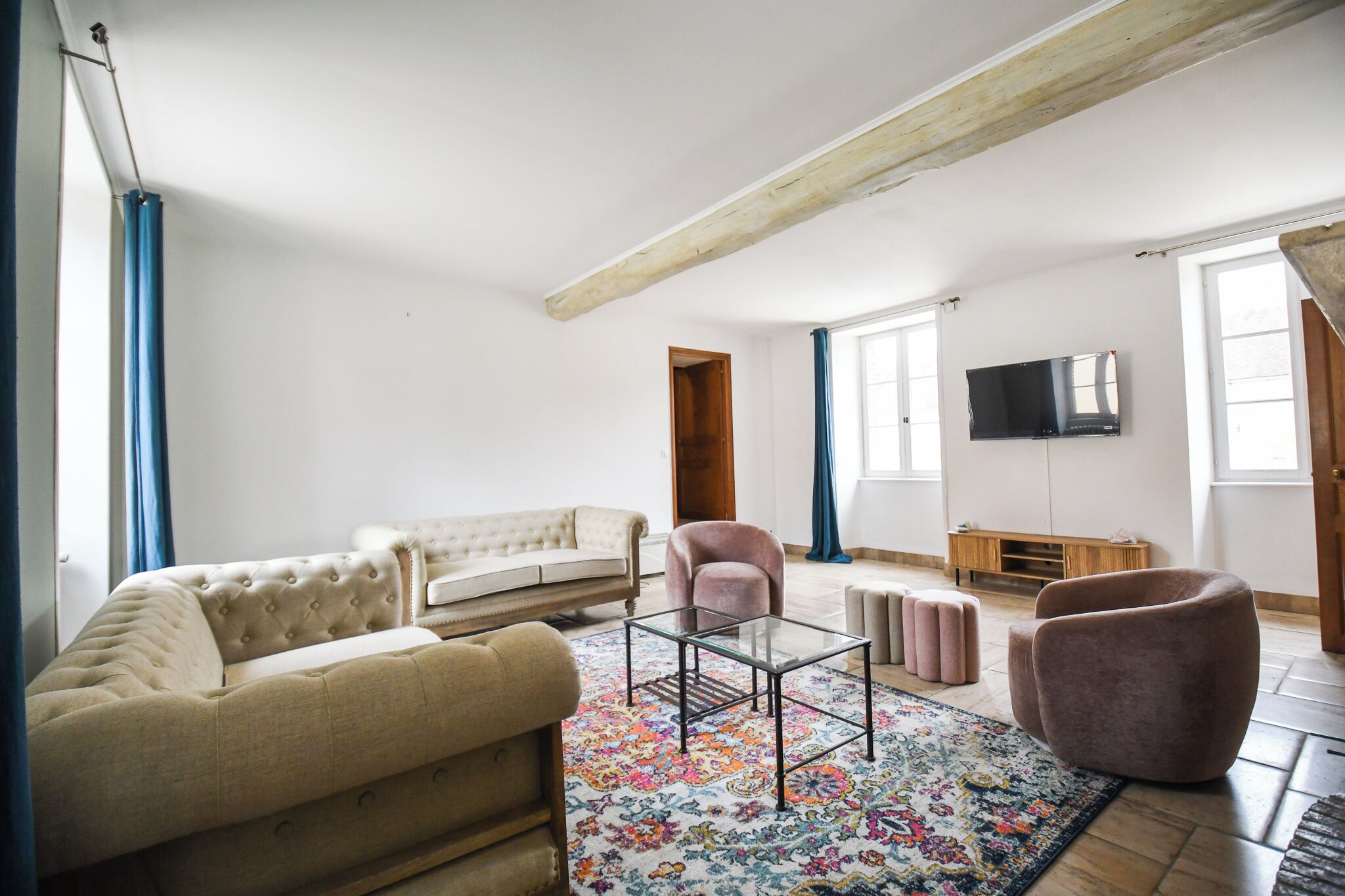 comfort house, 5 bedrooms, private pool, pool view | living area