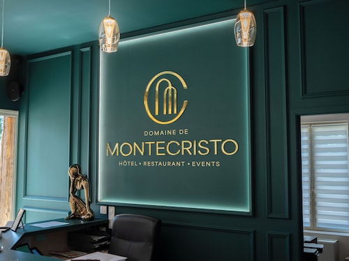 Logis HĂŽtel-Restaurant Domaine de Montecristo et GĂźte l'Ăvasion DantĂšs