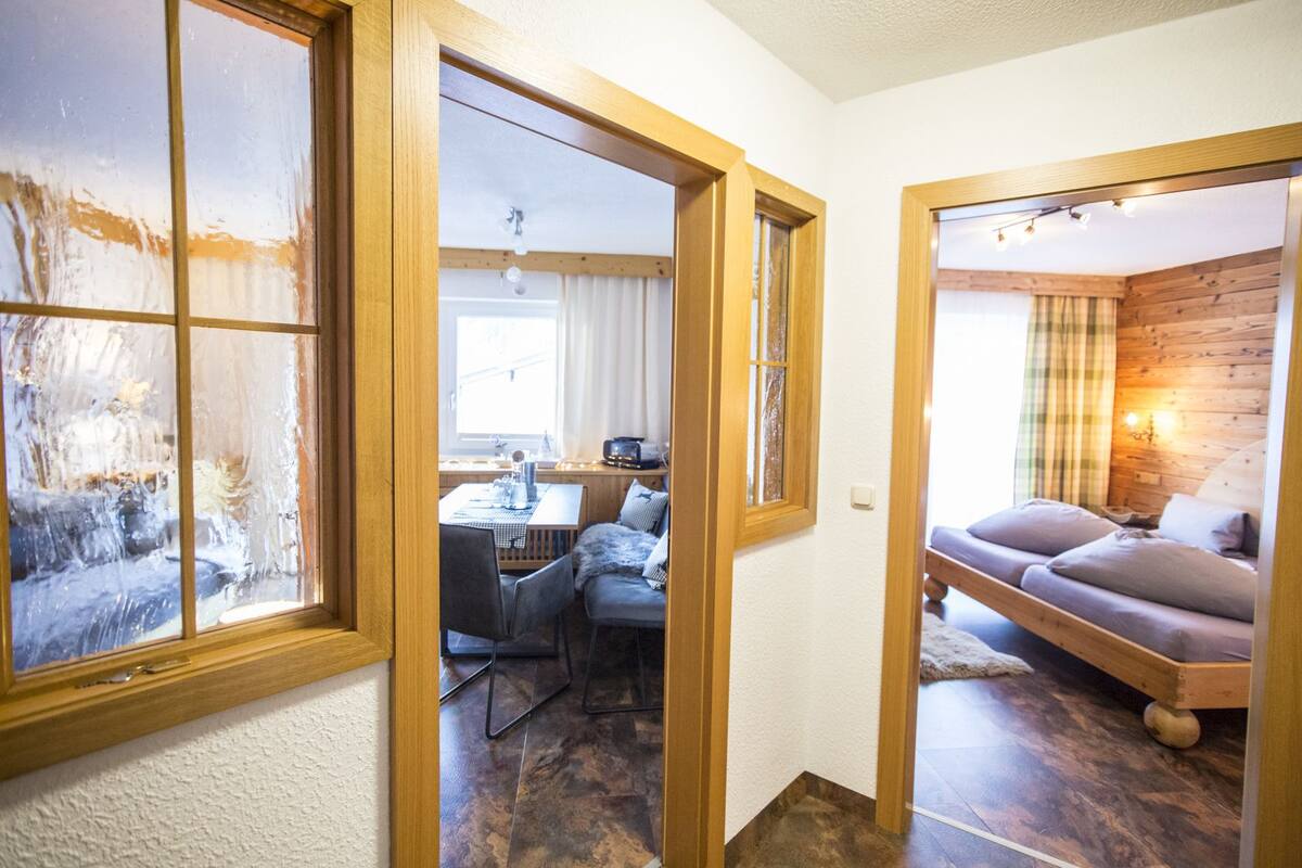 Apartamento familiar, 1 habitación (Roter Stein I) | Caja fuerte, tabla de planchar con plancha, wifi gratis y ropa de cama