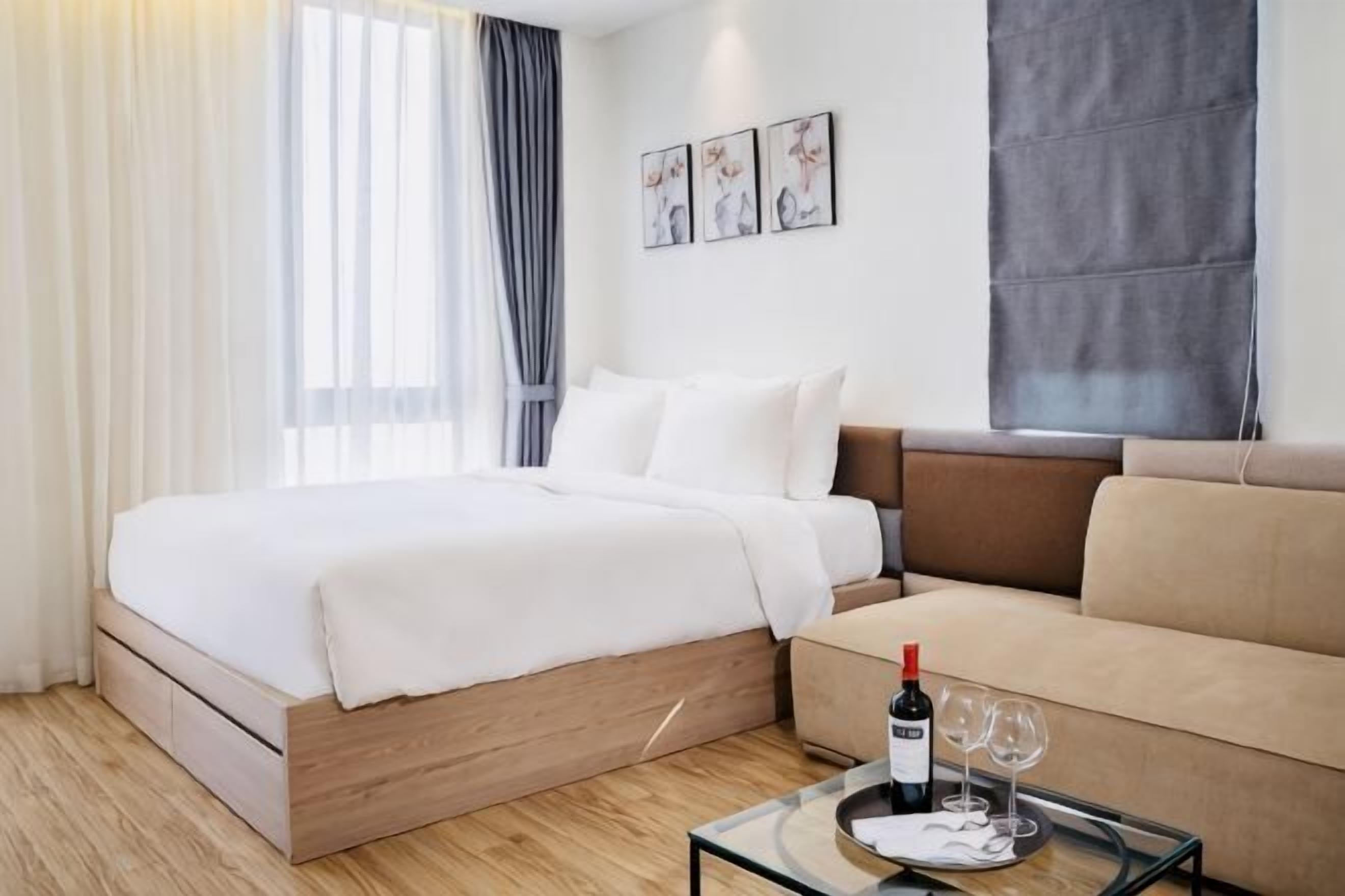 Minibar, in-room safe, desk, blackout curtains