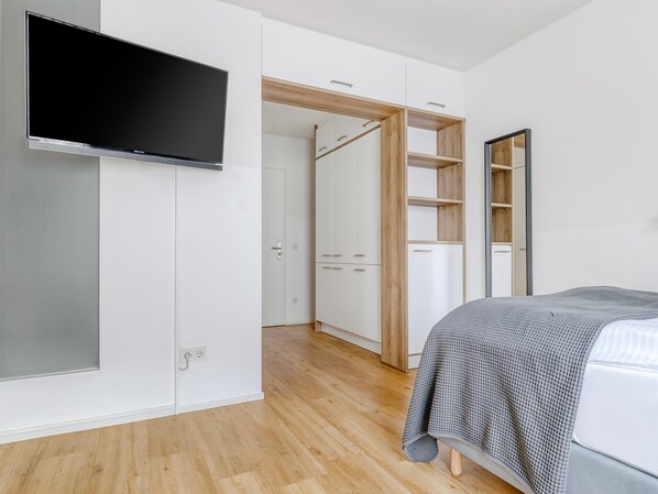 Suite M | 笔记本电脑工作区、熨斗/熨衣板、免费 WiFi、床单