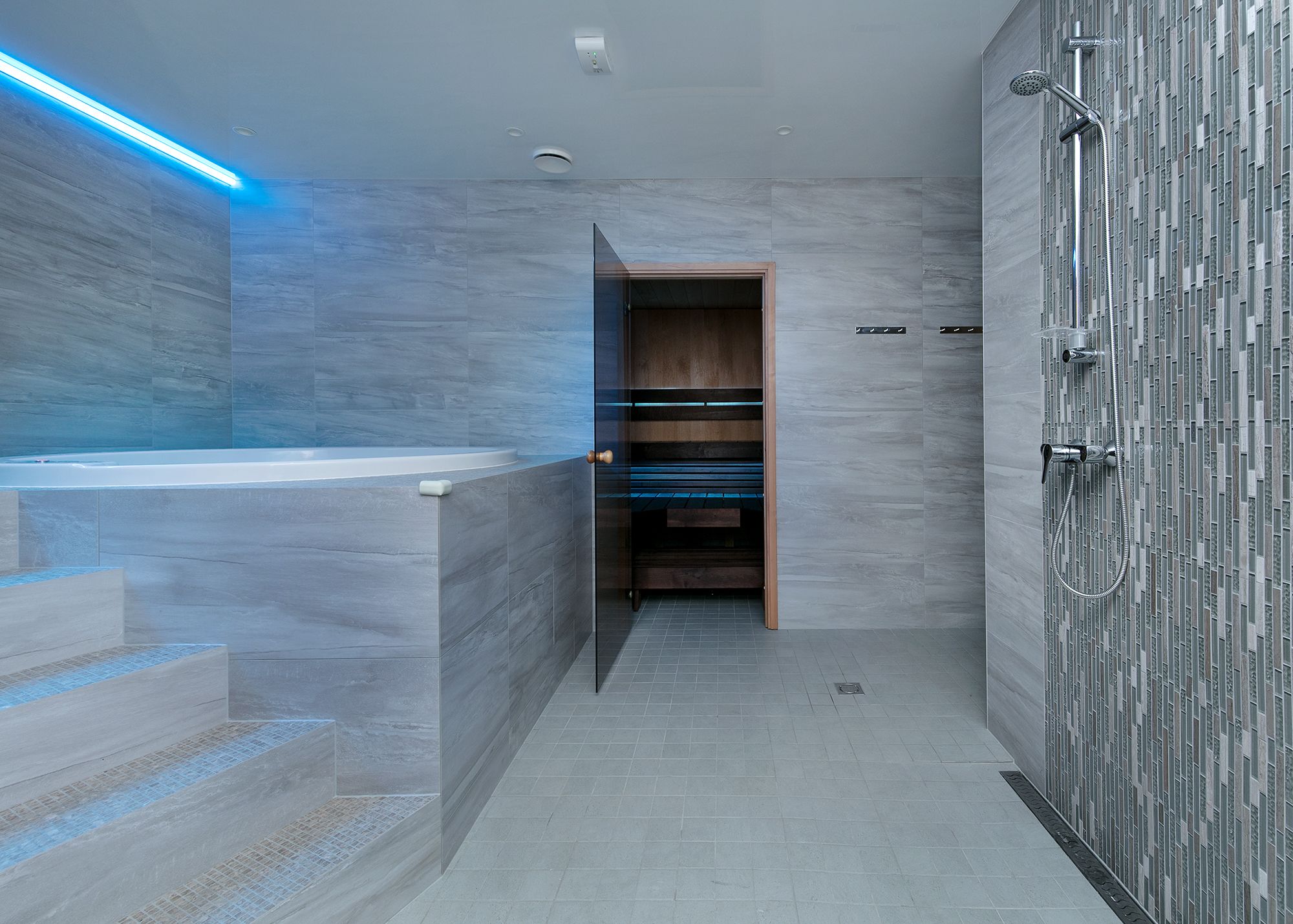 室內 Spa 池