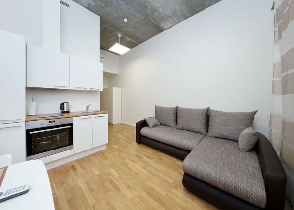 42-cm flat-screen TV with cable channels - LKS Apartments (Tallinn)