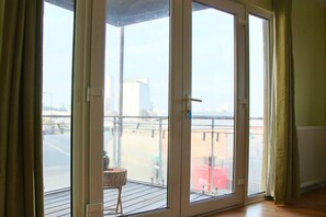 Apartment (3 Bedrooms)