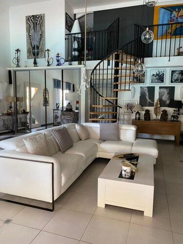 Villa 8 people with pool and jacuzzi