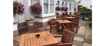 러니메데 코트 호텔