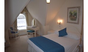 Room - Runnymede Court Hotel (St. Helier)