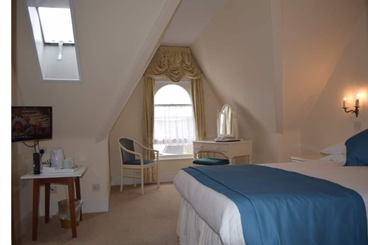 Standard Double or Twin Room, Ensuite