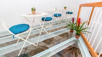 Kiến trúc tòa nhà
