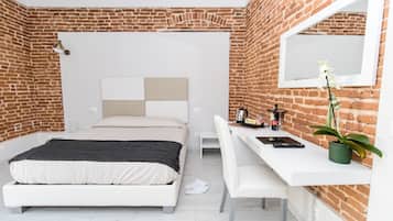 1 bedroom, minibar, in-room safe, desk