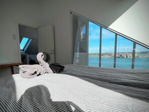 2 Schlafzimmer, Schreibtisch, Bügeleisen/Bügelbrett, Reisekinderbett