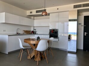 Apartment, 1 Bedroom, Ocean View (503) | Private kitchen | Full-size fridge, microwave, oven, stovetop - Elifelet 26 (Tel Aviv)