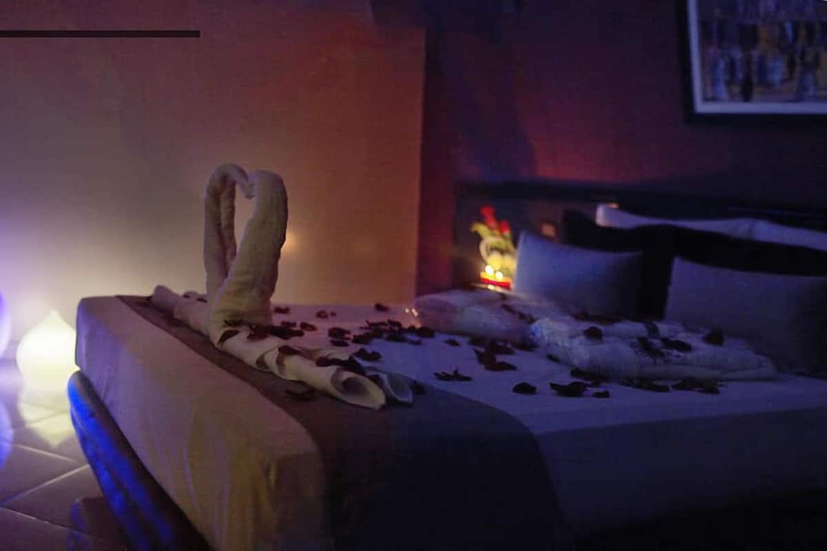 Apartment, 1 Bedroom, Non Smoking | Desk, blackout curtains, free WiFi, bed sheets